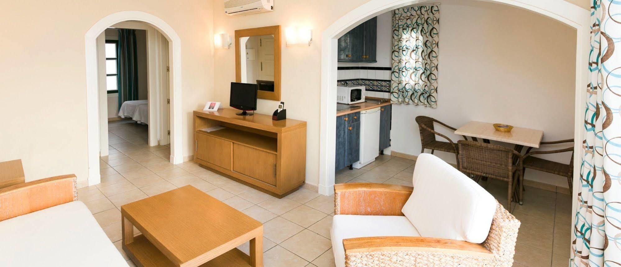 Apartamentos Livvo פוארטו דה מוגן מראה חיצוני תמונה